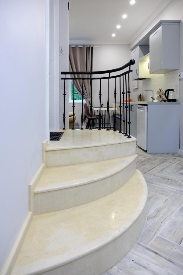 The Olive House Apartment *